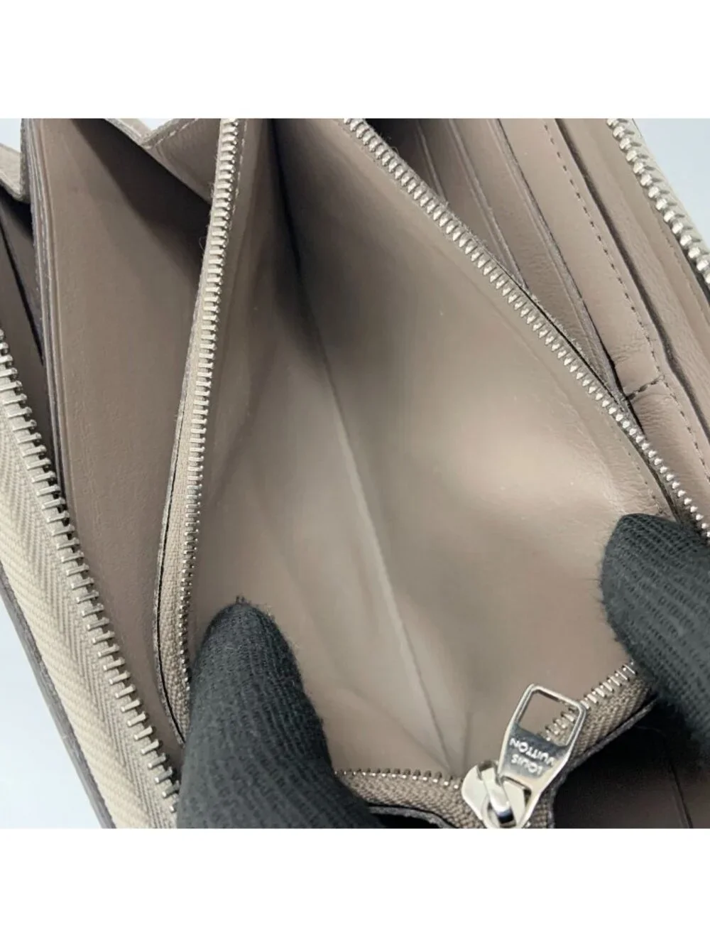 Louis Vuitton Portefeuille Comet L-shaped Zipper Wallet Beige